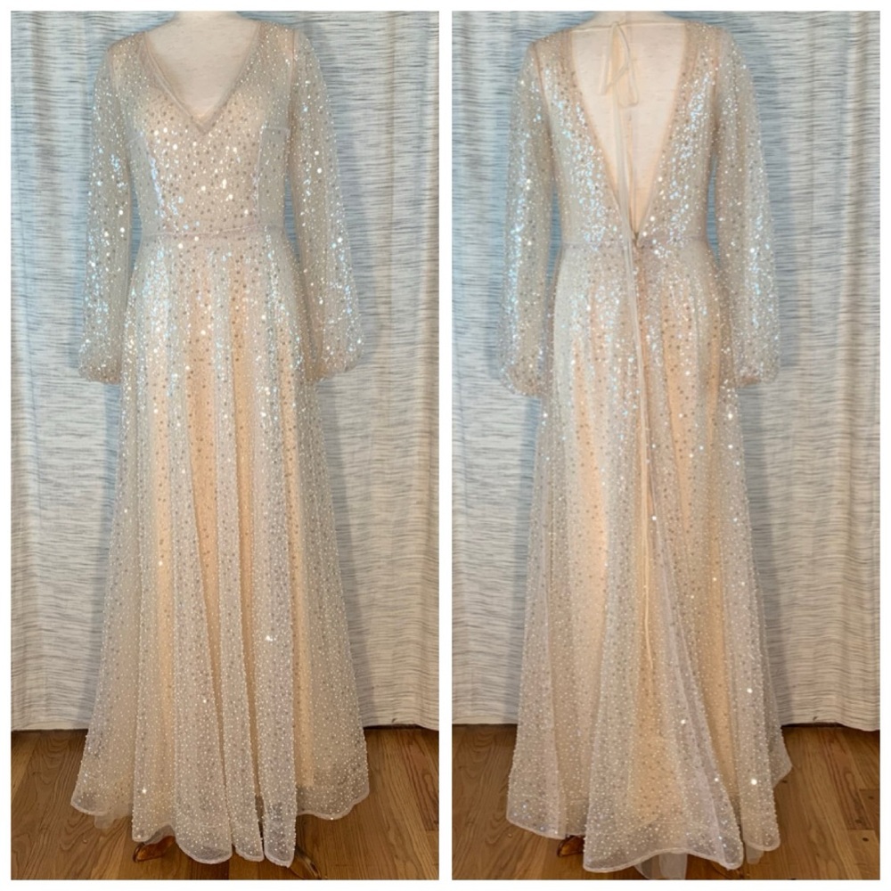 Bliss Cream Long Sleeve Plunge Gown - Picture 9 of 16